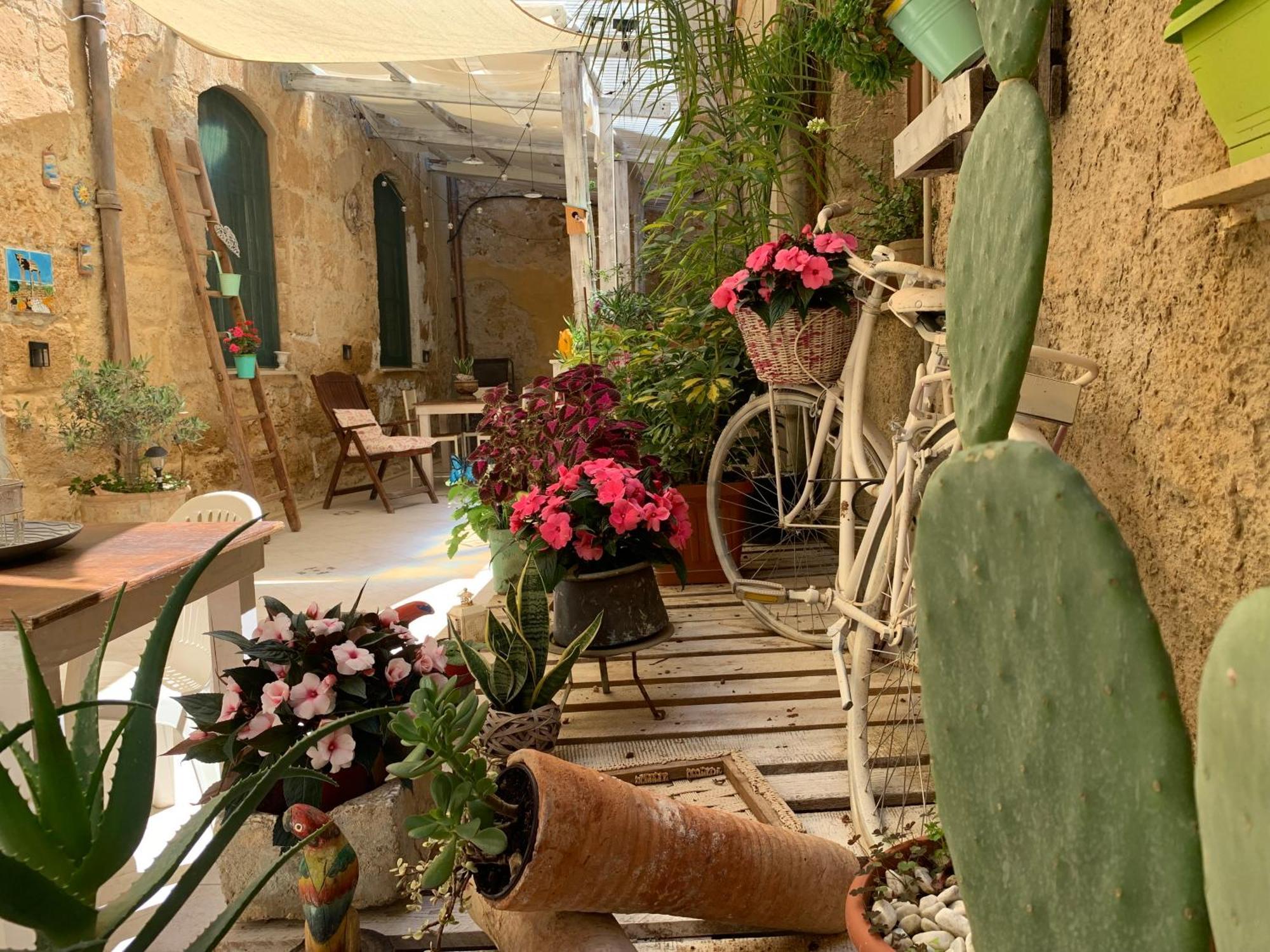 Il Vecchio Cortile Apartment Agrigento Exterior photo