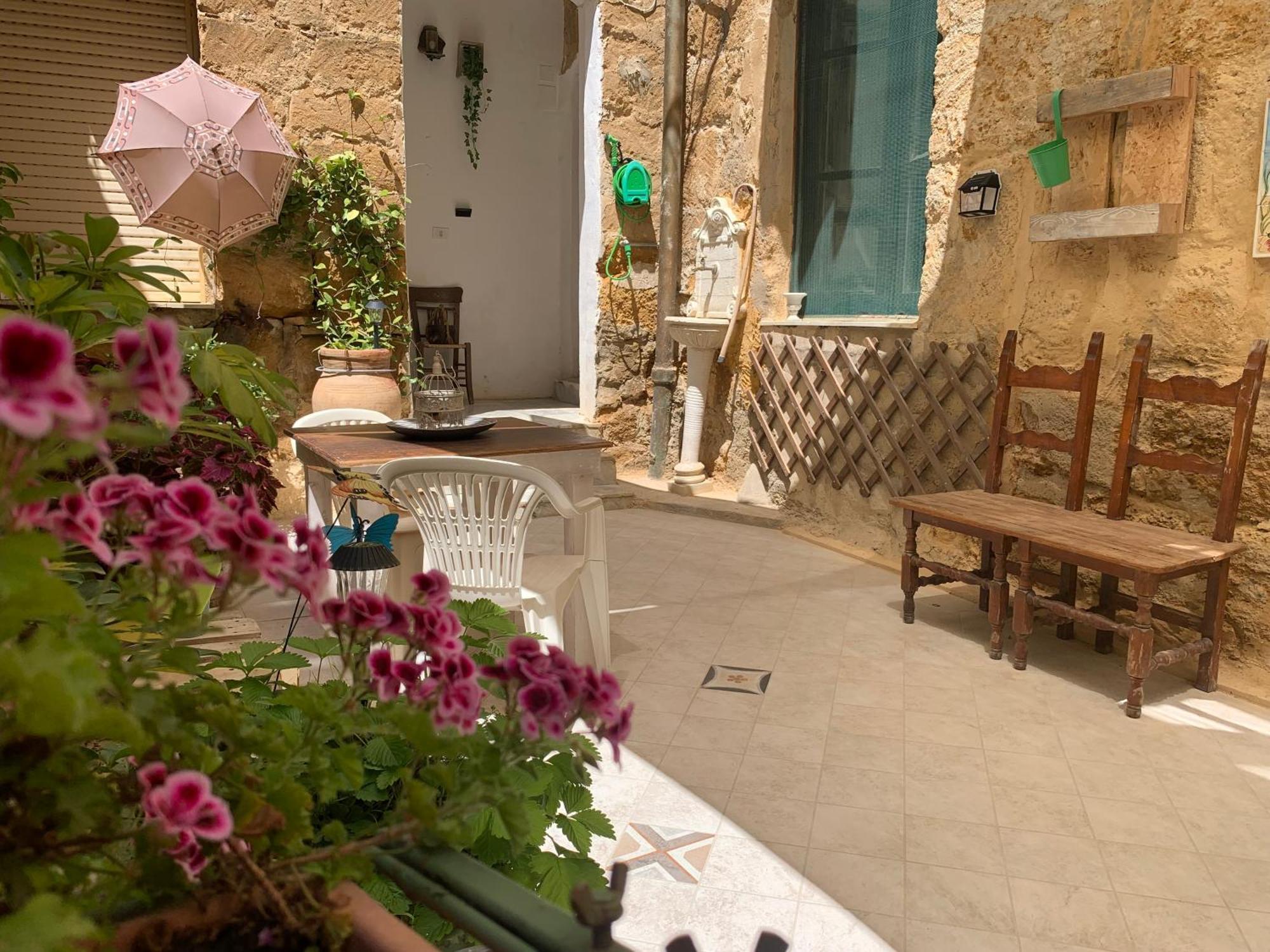 Il Vecchio Cortile Apartment Agrigento Exterior photo