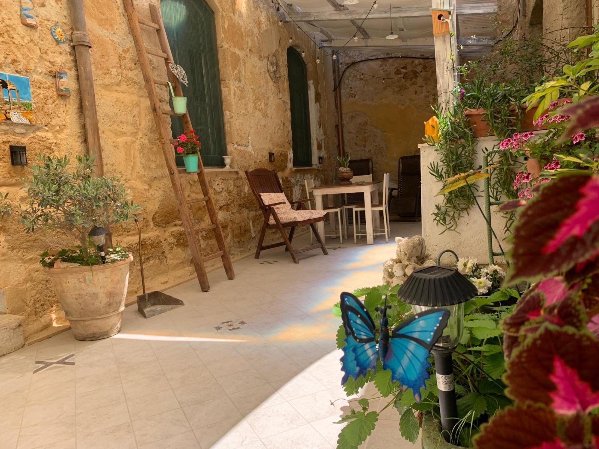 Il Vecchio Cortile Apartment Agrigento Exterior photo